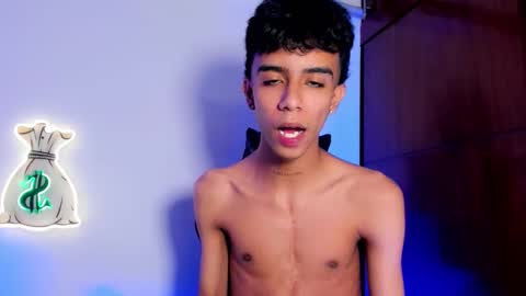 quetzal_coatl_ online show from November 7, 10:45 pm