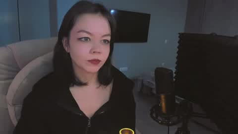 quietluxury online show from February 21, 10:51 am