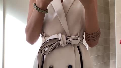 Quinnyelena online show from February 6, 12:15 pm