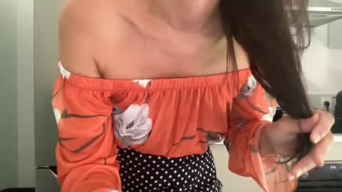Quinnyelena online show from July 23, 10:13 am