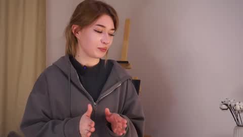 Alice online show from November 25, 1:43 pm