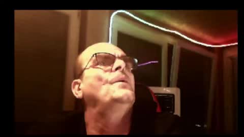 Snapshot of r_2d2_ chatting on October 2, 9:24 pm dj mike online show from October 2, 9:24 pm