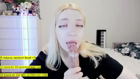 - online show from March 3, 5:20 pm