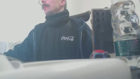 Snapshot of raccon68 chatting on December 3, 1:17 pm Raccoon68 online show from December 3, 1:17 pm