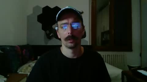 Snapshot of raccon68 chatting on September 12, 7:32 am Raccoon68 online show from September 12, 7:32 am