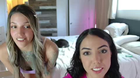 Rachel Rivers online show from May 7, 8:04 pm