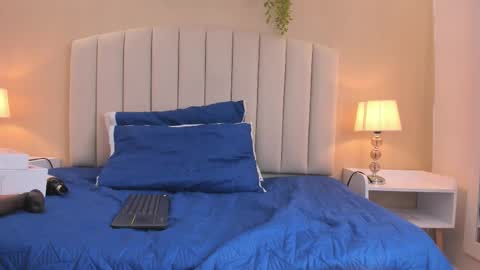 Rachel Donnelly online show from January 7, 4:28 am