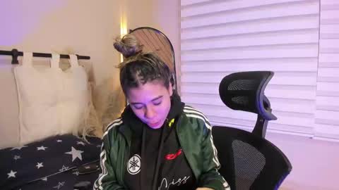 Rachell online show from November 8, 3:53 am