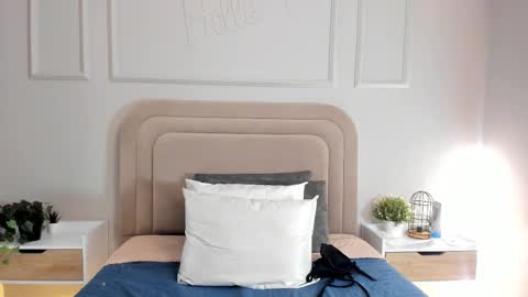 camila online show from March 30, 6:08 pm