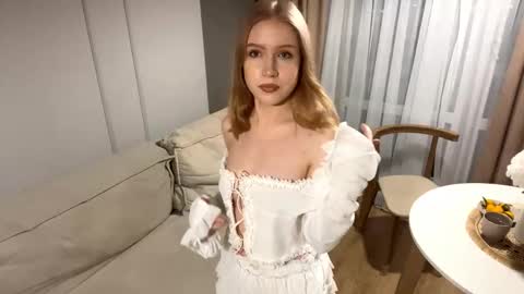 Alice online show from November 23, 3:32 pm