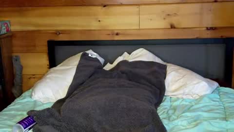 Rachel Price online show from February 20, 7:08 pm