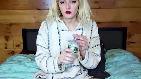 Rachel Price online show from January 16, 7:41 pm