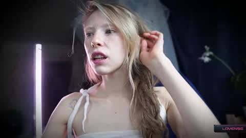 Snapshot of radiant_ada chatting on October 31, 11:10 am ada online show from October 31, 11:10 am