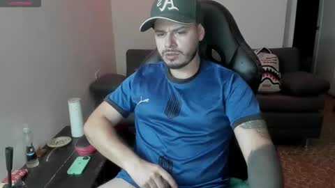 ragnar_lothbrok77 online show from February 22, 11:29 pm