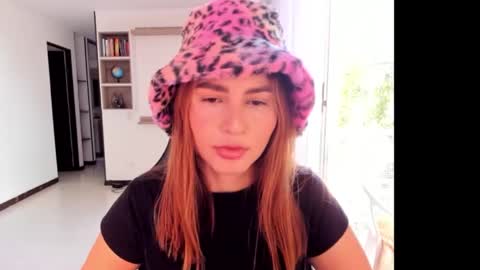 Snapshot of rainbow_jenny chatting on September 26, 7:22 pm Jennyindependent model . online show from September 26, 7:22 pm