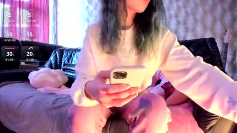 Snapshot of rainbowpony420 chatting on February 21, 8:51 am Joline and Alexa online show from February 21, 8:51 am