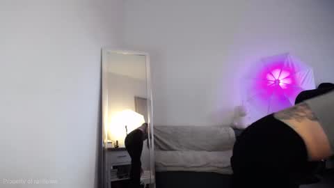 Call me Lei online show from September 23, 3:50 pm