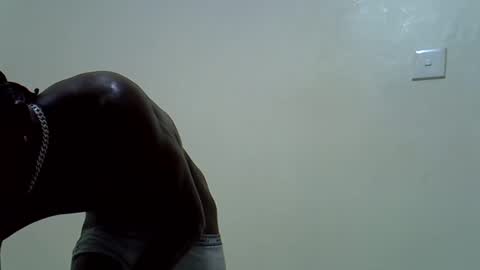 Snapshot of rakeem_1_ chatting on February 13, 7:52 pm rakeem 1  online show from February 13, 7:52 pm