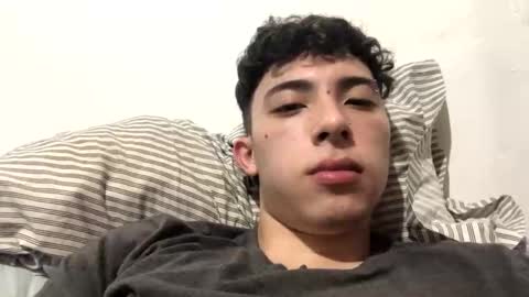 ramiroo2312 online show from November 12, 10:01 pm