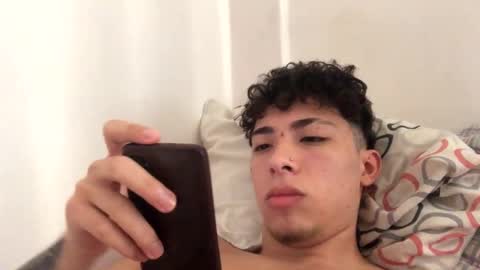 ramiroo2312 online show from February 19, 11:38 am