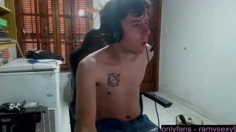 Ramiro online show from November 17, 1:24 pm