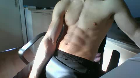 ramonjoosse2001 online show from March 2, 11:50 am