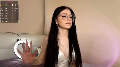 Snapshot of randiburt chatting on October 16, 3:11 pm Luna online show from October 16, 3:11 pm