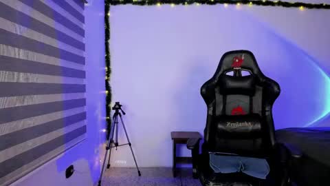 Jonas online show from April 23, 1:35 am