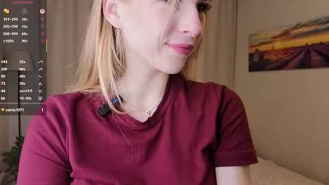 Snapshot of rashidagiczewski chatting on September 19, 1:21 am Nicole online show from September 19, 1:21 am