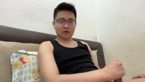 Snapshot of ratedepic17 chatting on February 16, 7:16 pm randomnaut online show from February 16, 7:16 pm