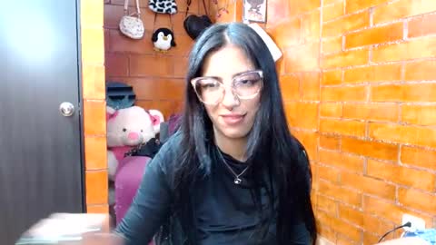Snapshot of raven__purple chatting on March 9, 5:44 am raven__purple online show from March 9, 5:44 am