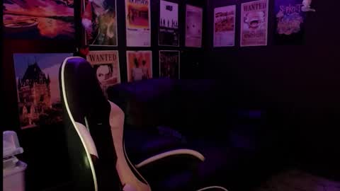 Raven online show from February 3, 9:52 pm