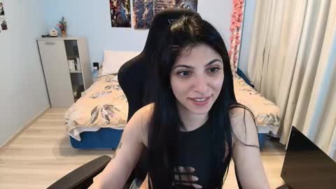 raven_haired_goddess online show from March 28, 11:33 am