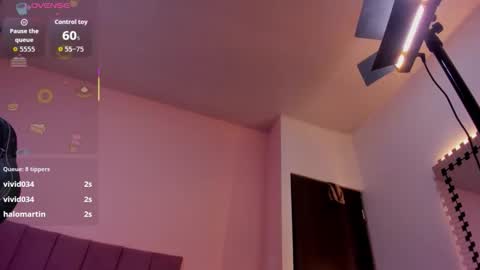 raven_loove online show from March 14, 11:20 pm