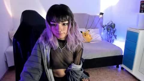 ravencollen online show from November 3, 12:39 pm