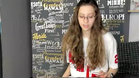 RavennBliss online show from May 26, 5:13 am