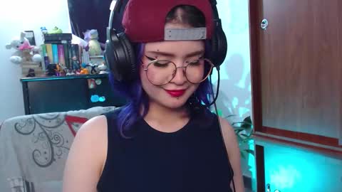 Snapshot of raventh_ chatting on October 24, 2:40 pm raventh_ online show from October 24, 2:40 pm