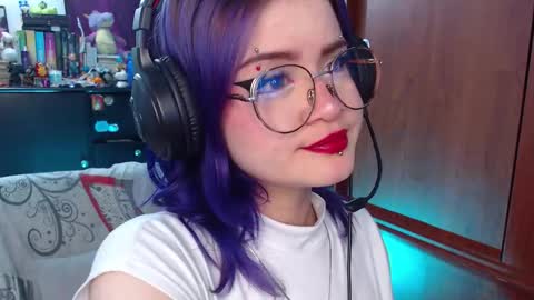 Snapshot of raventh_ chatting on October 22, 11:45 am raventh_ online show from October 22, 11:45 am