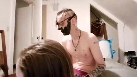 Raver online show from December 10, 4:34 am