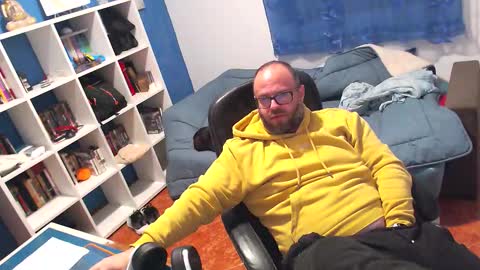 ravingr3d3 online show from February 19, 11:37 pm