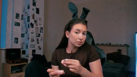 Snapshot of raviolly046 chatting on October 22, 1:02 pm Alia Mereyn online show from October 22, 1:02 pm