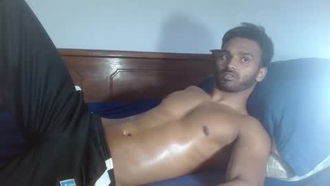 Snapshot of rayannzz chatting on October 24, 1:06 am eyan online show from October 24, 1:06 am
