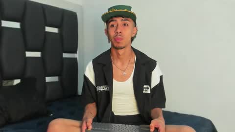 Rayn online show from February 1, 4:53 am