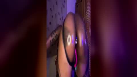 Raye Millian online show from June 19, 3:34 am