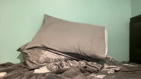 raymondg8596 online show from February 7, 1:58 am