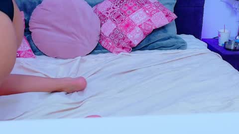 RaysaDrake online show from April 10, 6:30 am