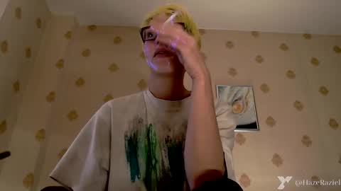  Yrriel Strife Candy-Demon Caveboy mr. Cringe   online show from September 18, 11:47 am