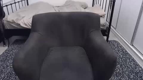 Razvan online show from April 6, 4:46 am