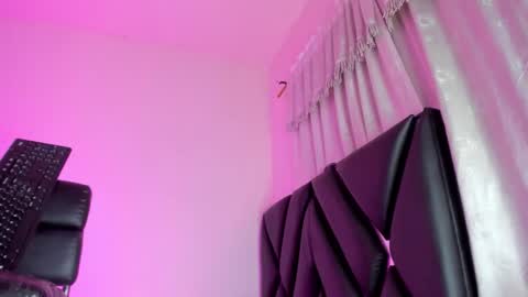 real_sweetbrina online show from March 15, 9:24 am