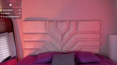 Rebeca Williams online show from January 8, 5:30 pm